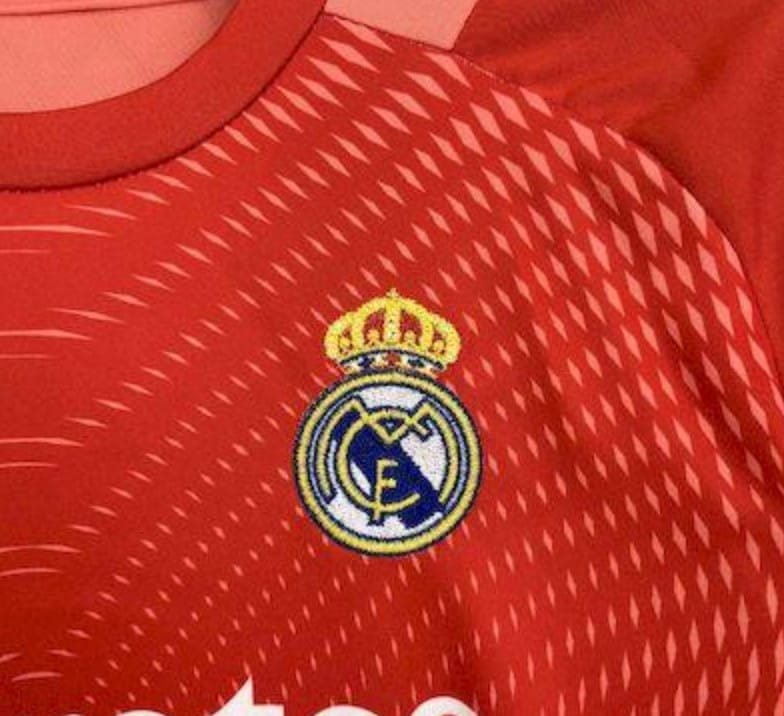 2025/26 Kids Real Madrid Orange Color Goalkeeper – Image 5